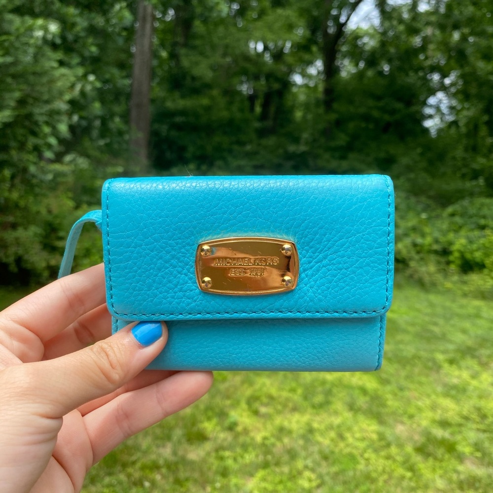 Michael Kors Teal Small Wallet w/ Keychain